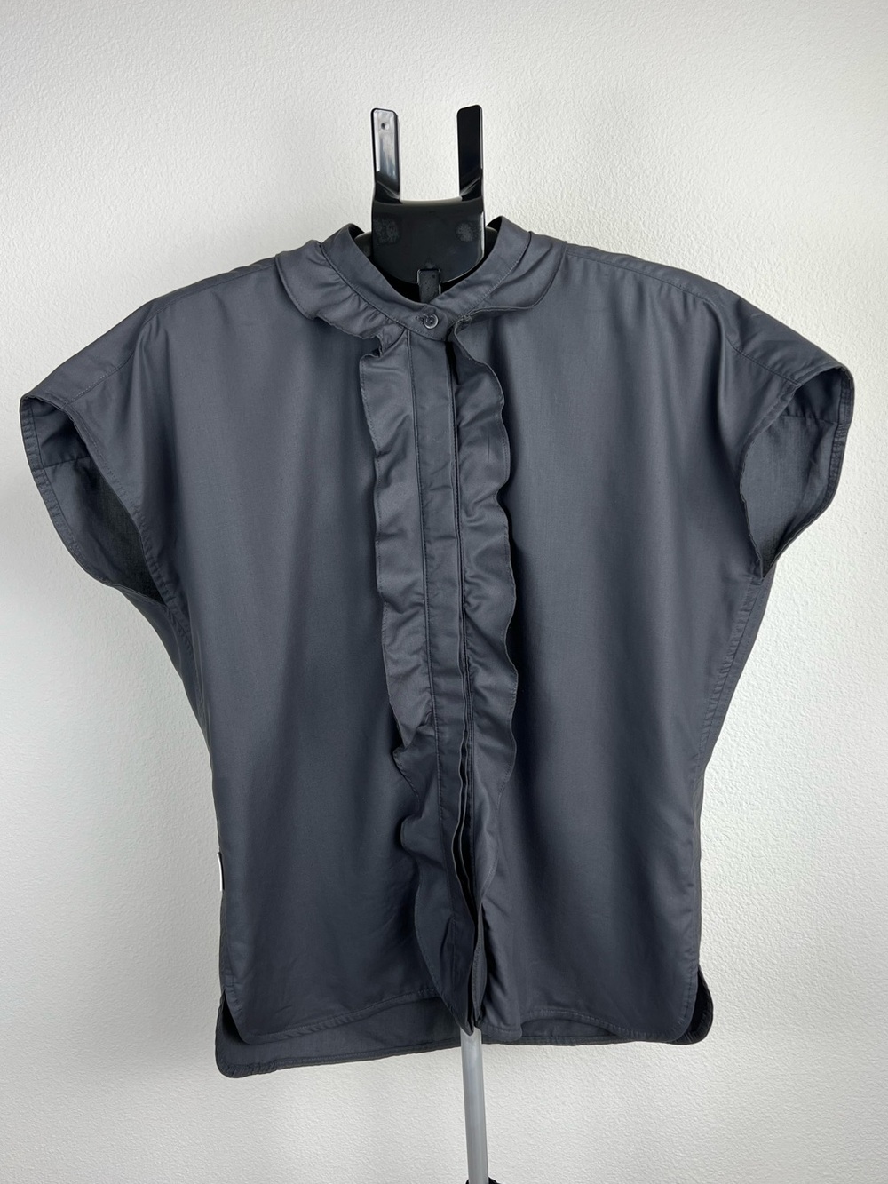 GreenCloud Blouse L Gray Hidden Button Ruffle Minimalist Oversized Top